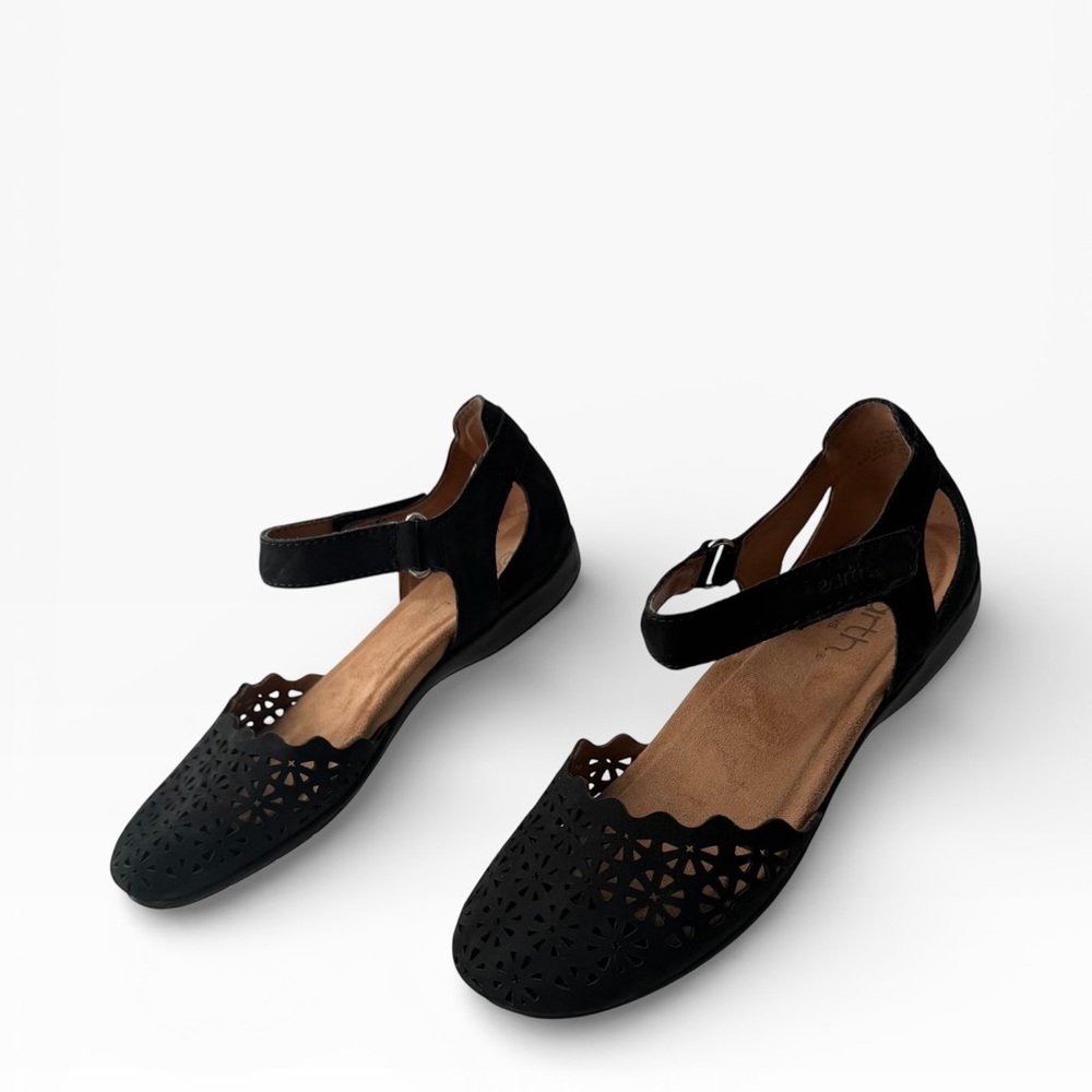 Earth Origins Leather Floral Cutouts Scalloped Edge Mary Jane Boho Flats Sz 6.5 - Picture 2 of 9